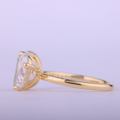 2.0CT Emerald & Pear Cut Diamond Toi Et Moi Engagement Ring