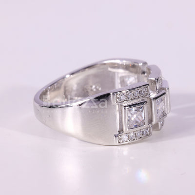 Princess Cut Diamond Unique Wedding Ring For Her