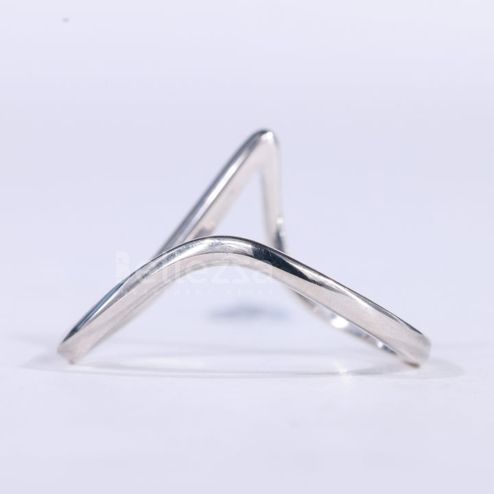 14K Solid Gold Unique Curved Plain Wedding Band