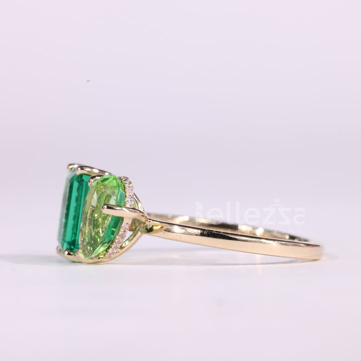 2.0CTW Emerald & Pear Cut Green Gemstone Toi Et Moi Engagement Ring