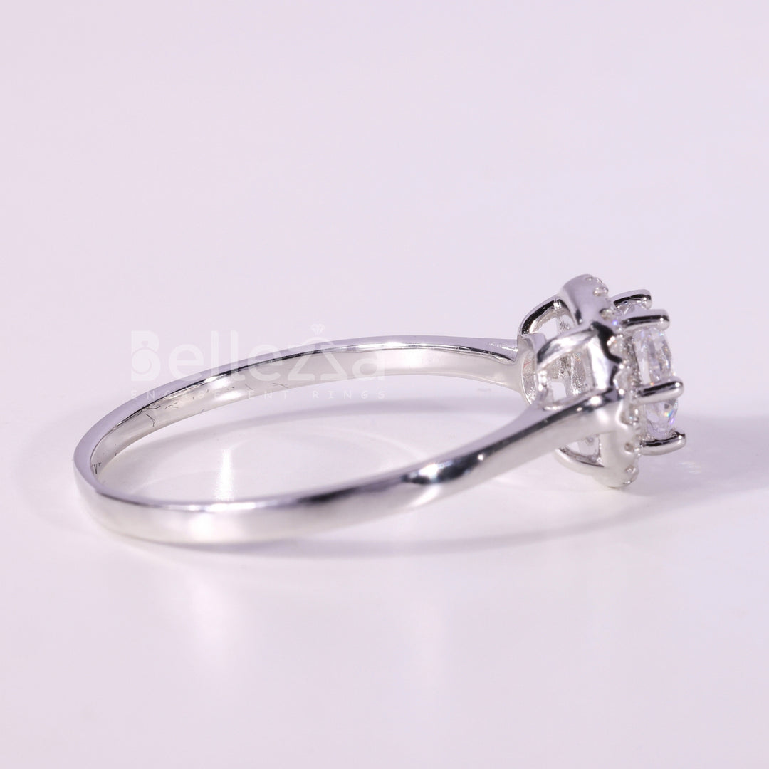 0.50CT Round Cut Diamond Halo Setting Moissanite Engagement Ring