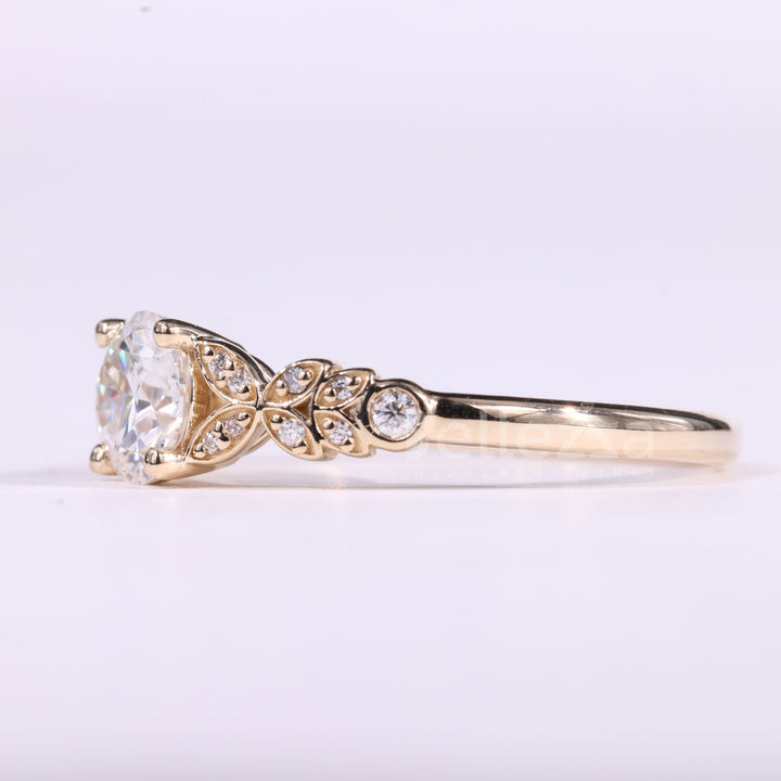 1.0CT Round Cut Cluster Diamond Moissanite Vintage Inspired Ring