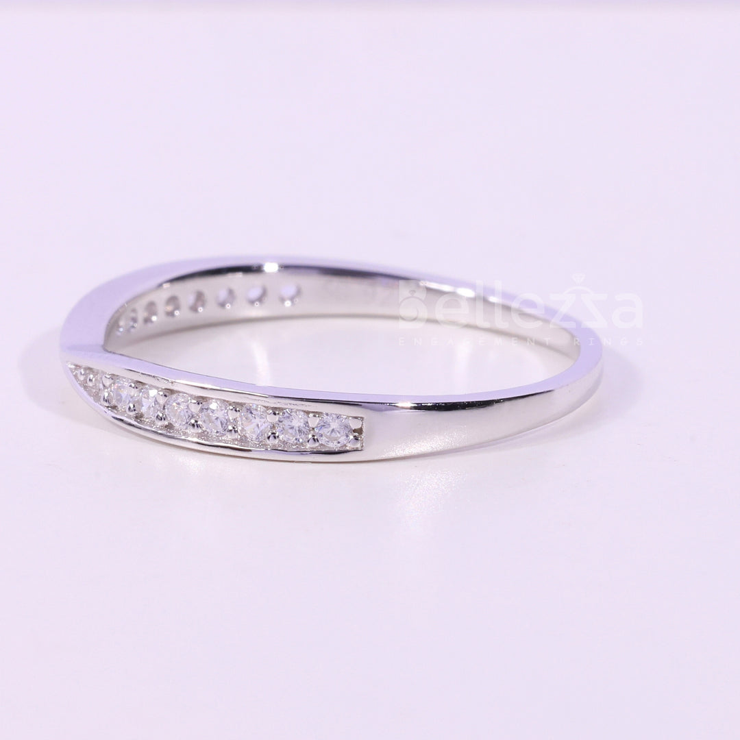 Round Cut Diamond Pinched Style Moissanite Wedding Band