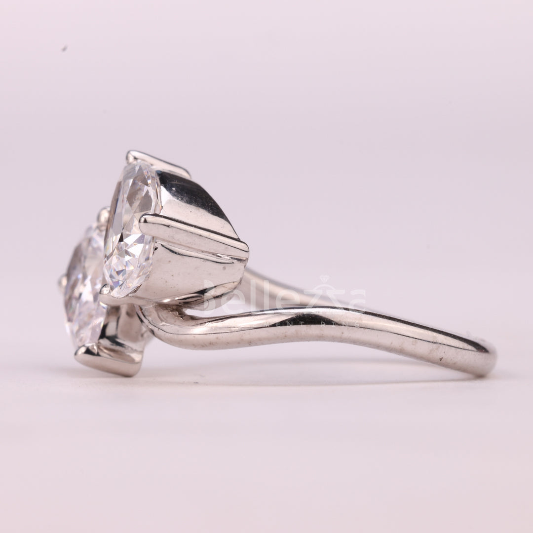 1.0CTW Pear Cut Alternative Curved Moissanite Toi Et Moi Engagement Ring