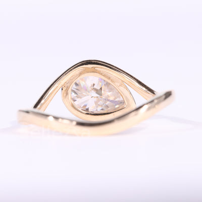 1.0CT East-West Pear Cut Unique Curved Moissanite Engagement Ring