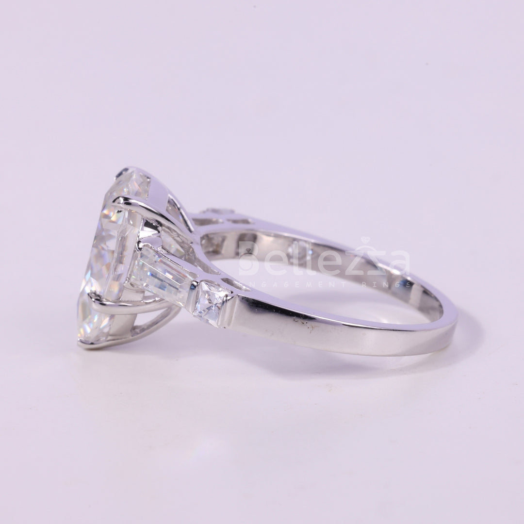 1.0CT Pear Cut Three Stone Moissanite Engagement Ring