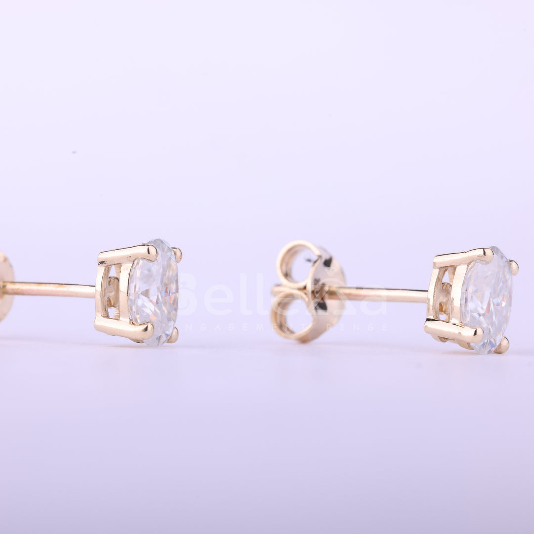 2.0CTW Oval Cut Diamond Solitaire Moissanite Stud Earrings