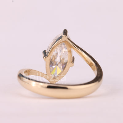 2.0CT Marquise Cut Unique Solitaire Moissanite Engagement Ring