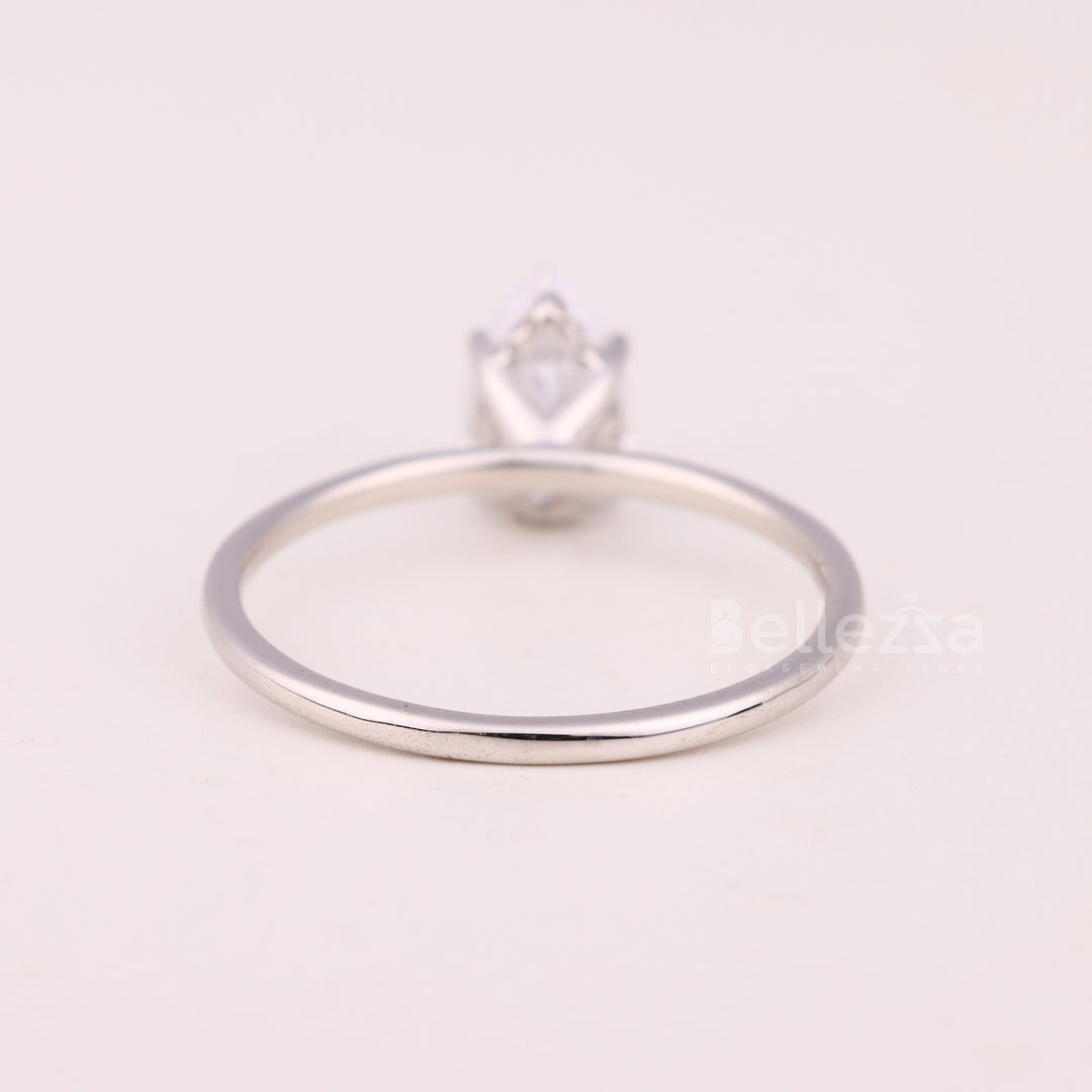 1.0Cut Pear Cut Diamond Hidden Halo Engagement Ring