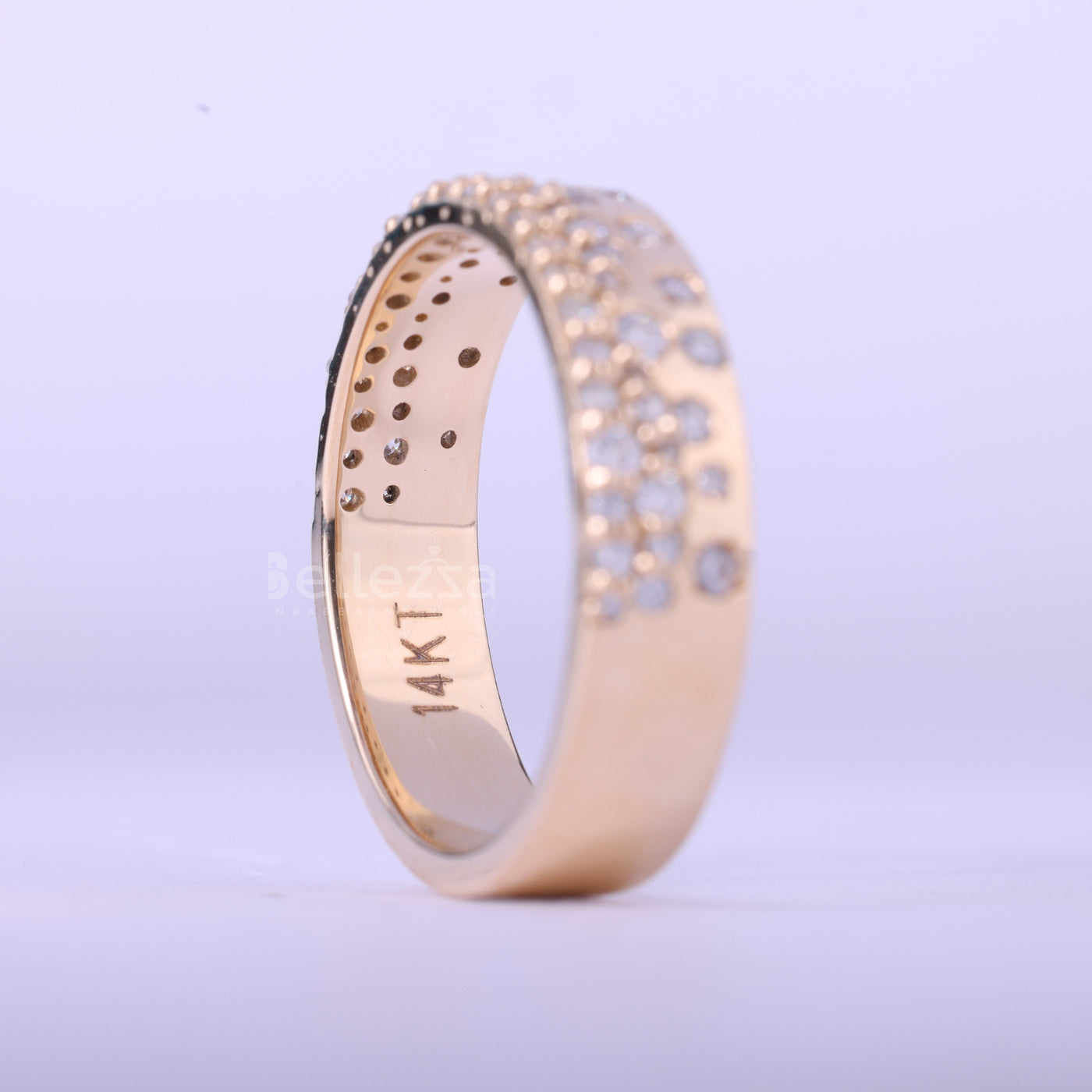 Round Cut Cluster Diamond Flush Set Moissanite Wedding Band