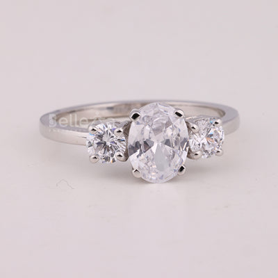 1.0CT Oval Cut Three Stone Moissanite Engagement Ring