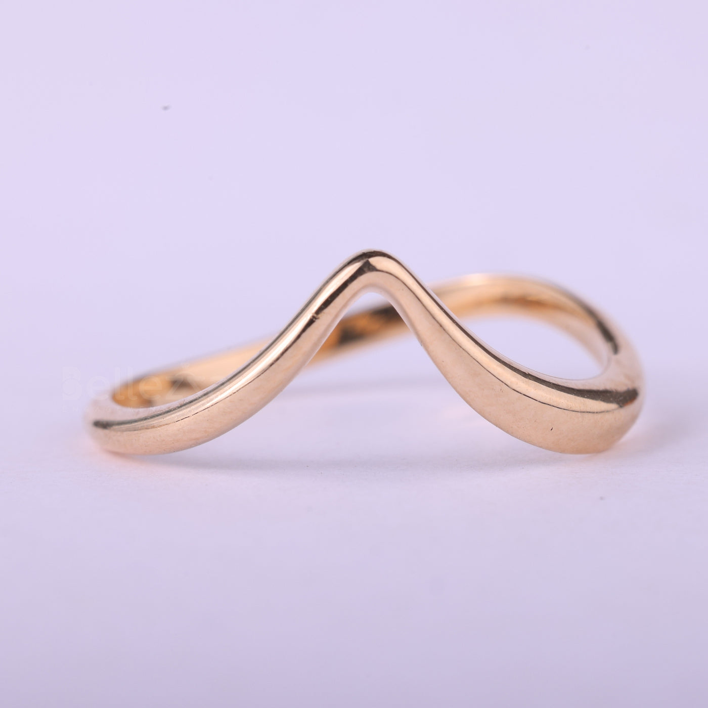 18K Solid Gold Curved Pl;ain Wedding Band
