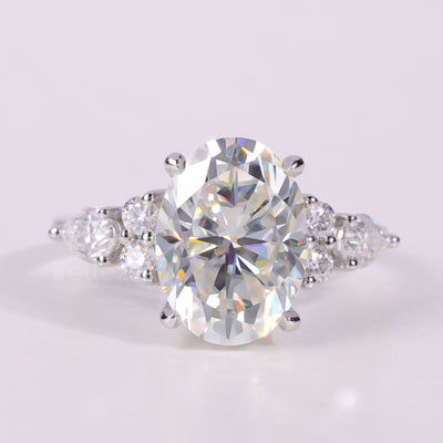 2.0CT-3.0CT Oval Cut Cluster Diamond Engagement Ring