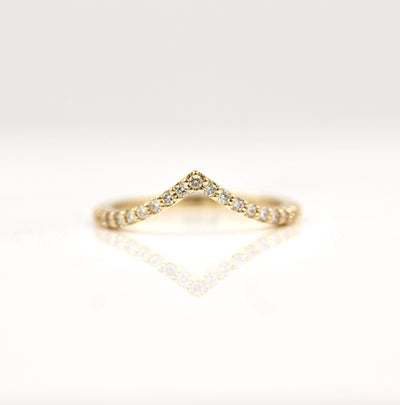 0-17-tcw-round-cut-curved-moissanite-wedding-band