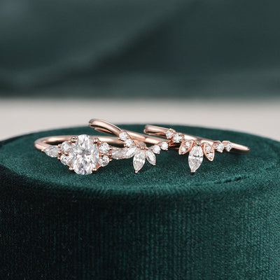 oval-cut-cluster-art-deco-moissanite-bridal-ring-set