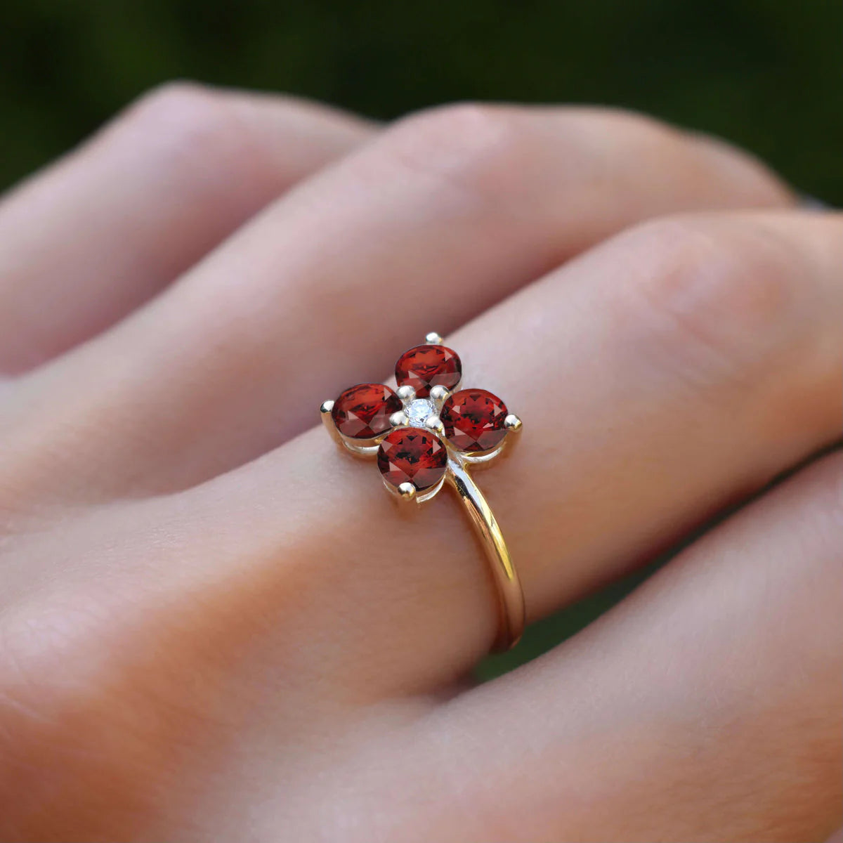 1.50CT Round Cut Open Circle Moissanite January Bithstone Engagement Ring