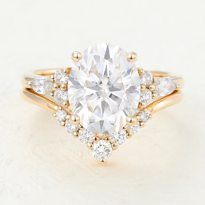 oval-moissanite-cluster-bridal-ring-set-1