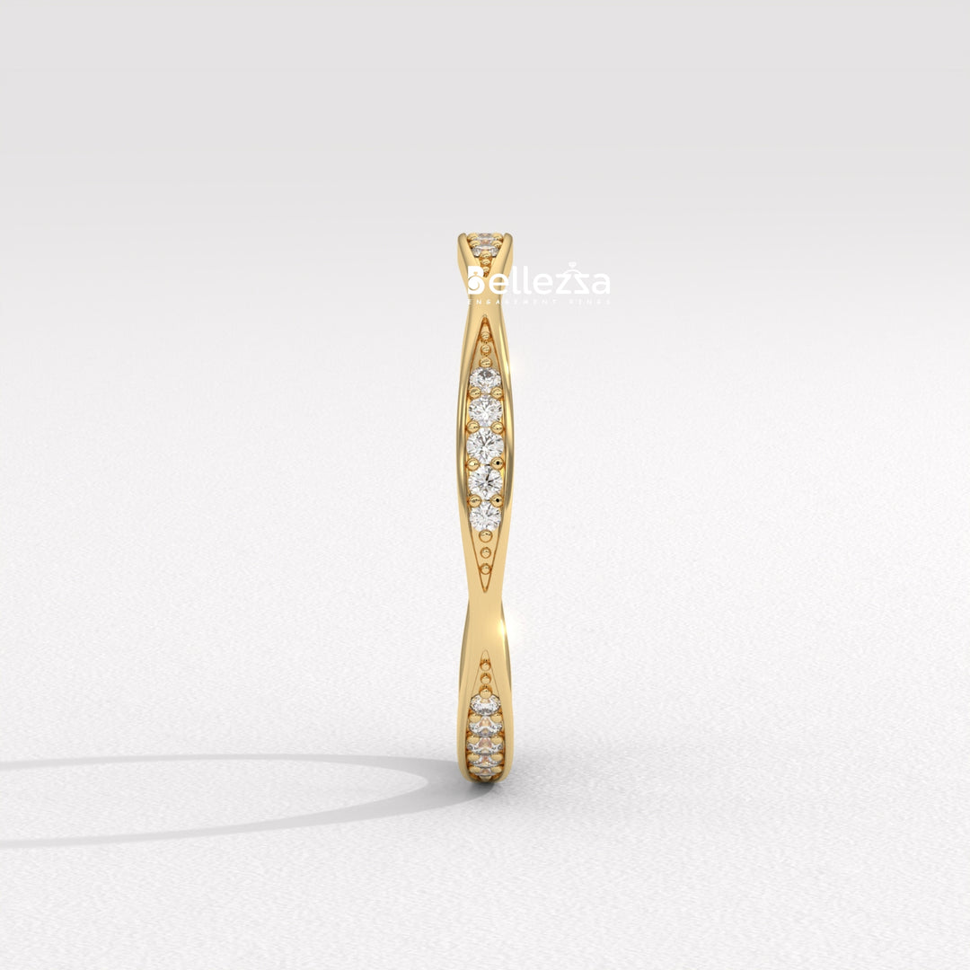 Round Diamond Unique Vintage Style Lab Grown Wedding Band