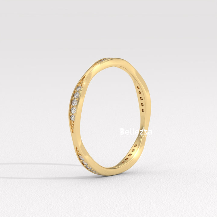 Round Diamond Unique Vintage Style Lab Grown Wedding Band