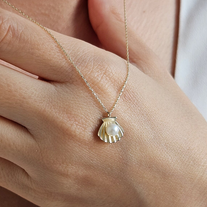 Seashell Pearl Necklace For Her - June Birthstone Necklace