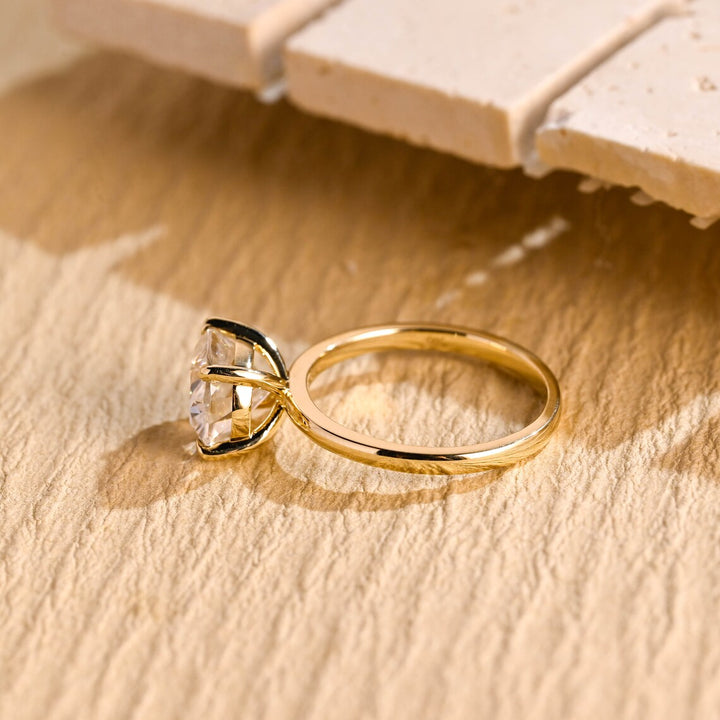 2.0 CT East West Oval Cut Solitaire Moissanite Engagement Ring