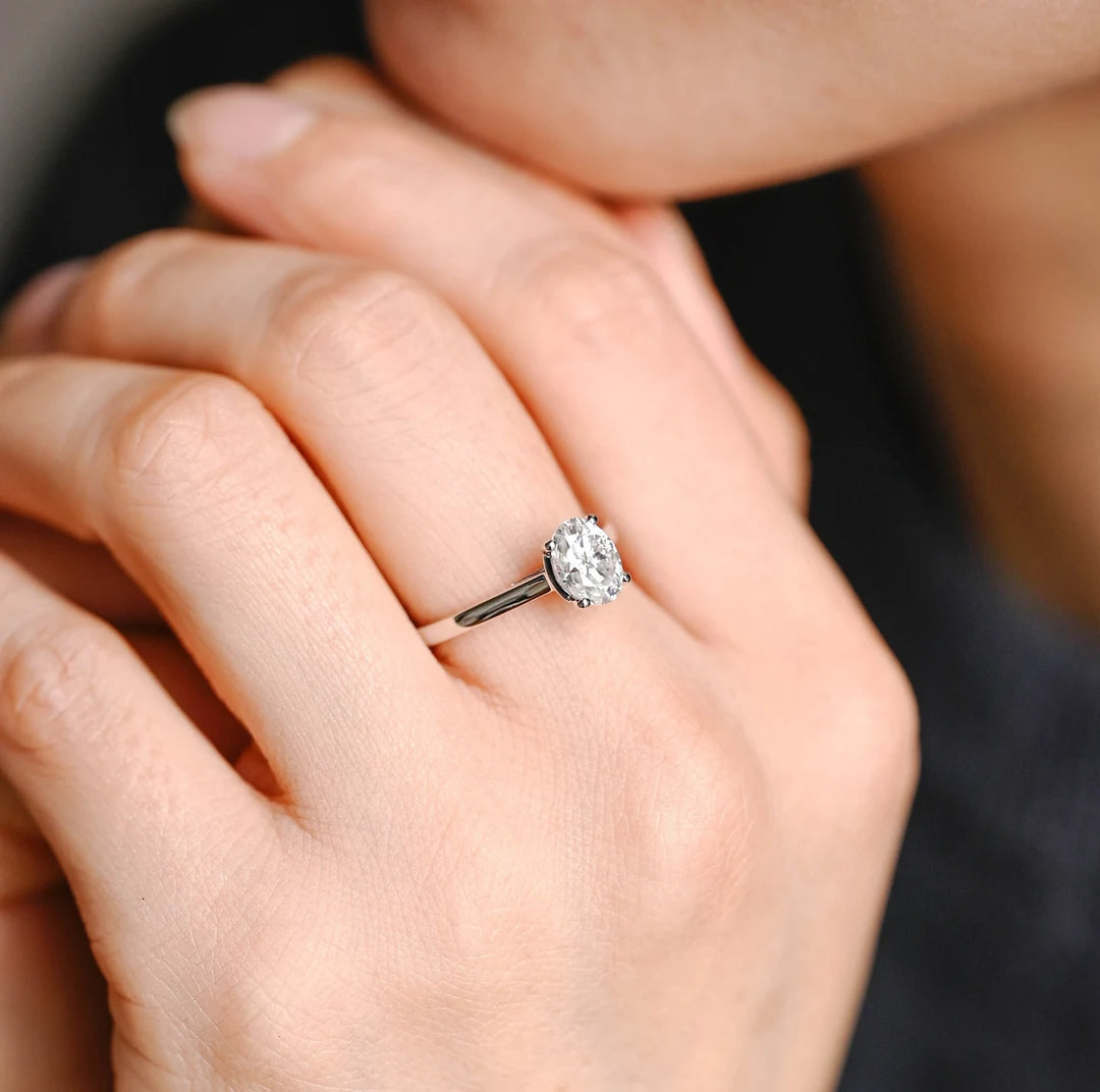 1.0 CT Oval Cut Diamond Solitaire Moissanite Engagement Ring