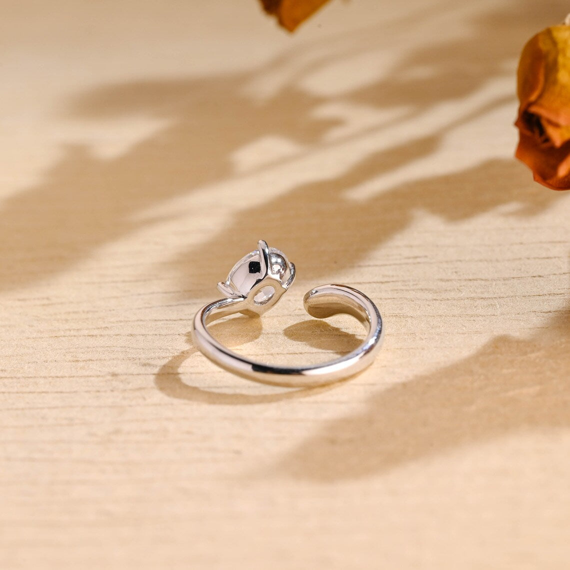 1.0 CT Oval Cut Unique Solitaire Diamond Moissanite Engagement Ring