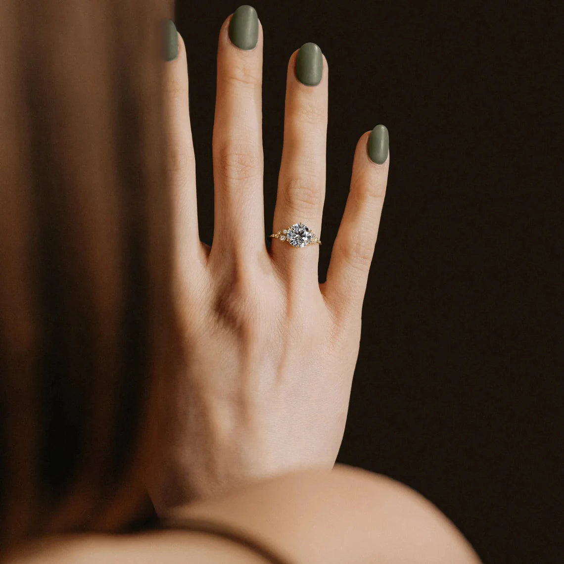 1.0 CT Round Brilliant Cluster Diamond Moissanite Engagement Ring