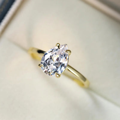 1.0CT Pear Cut Daimond Solitaire Moissanite Engagement Ring