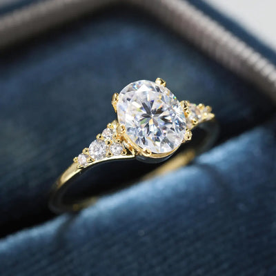 1.0 CT Oval Cut Daimond Cluster Setting Moissanite Engagement Ring