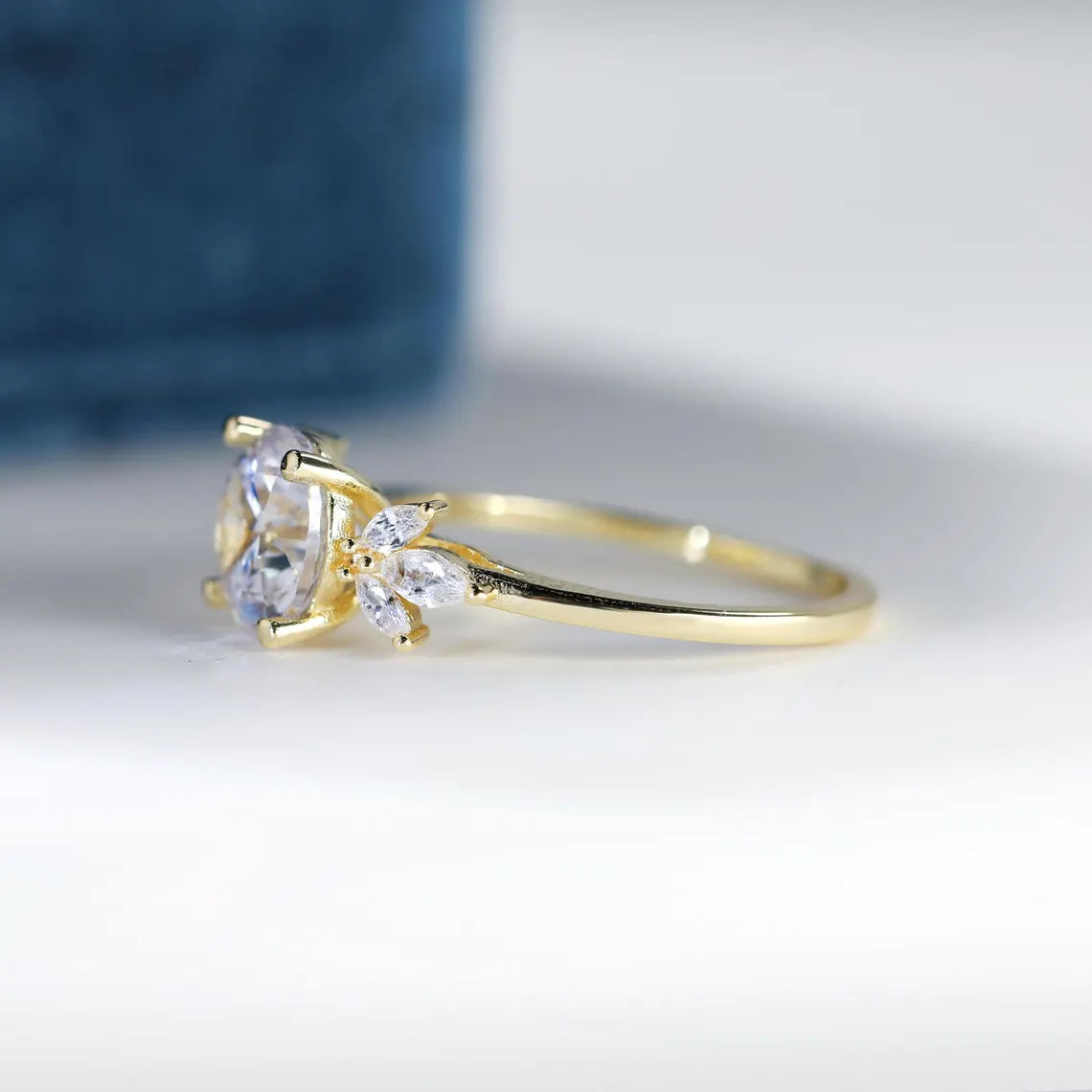 1.0 CT Round Cut Cluster Diamond Moissanite Engagement Ring