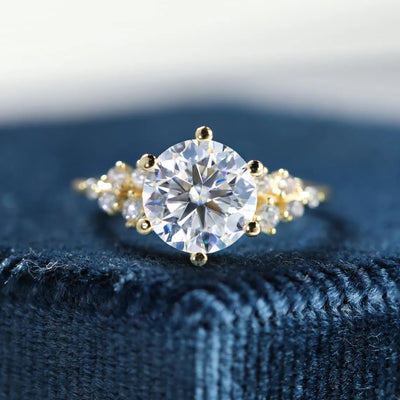1.0 CT Round Brilliant Cluster Diamond Moissanite Engagement Ring
