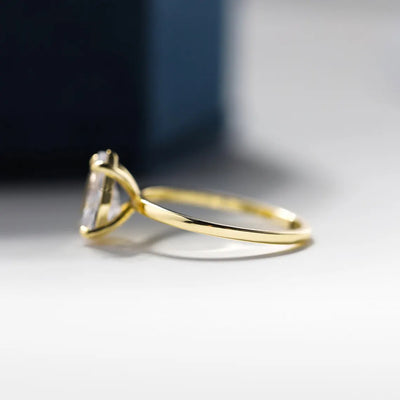 1.0CT Pear Cut Daimond Solitaire Moissanite Engagement Ring