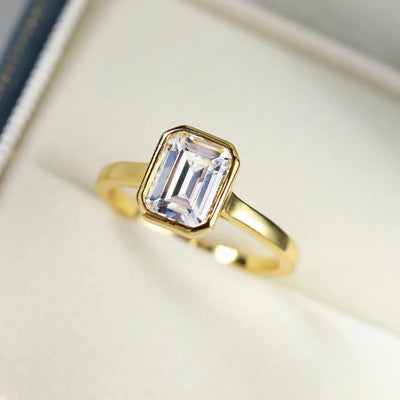 1.0CT Emerald Daimond Bezel Set Solitaire Moissanite Engagement Ring