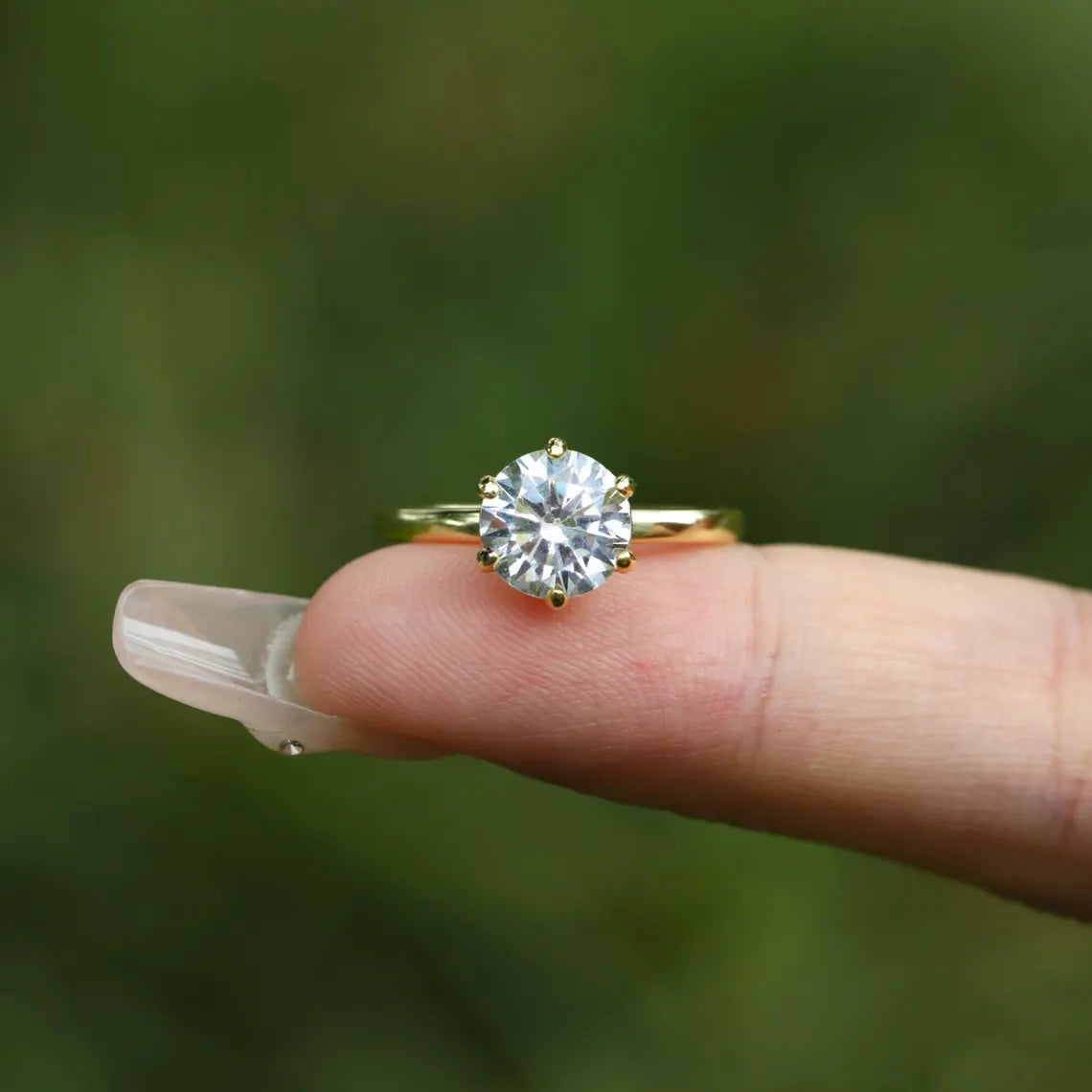 1.0CT Round Brilliant Cut Solitaire Diamond Moissanite Engagement Ring