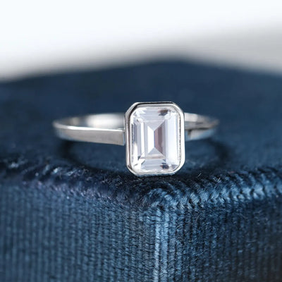 2.0CT Emerald Daimond Bezel Set Solitaire Moissanite Engagement Ring