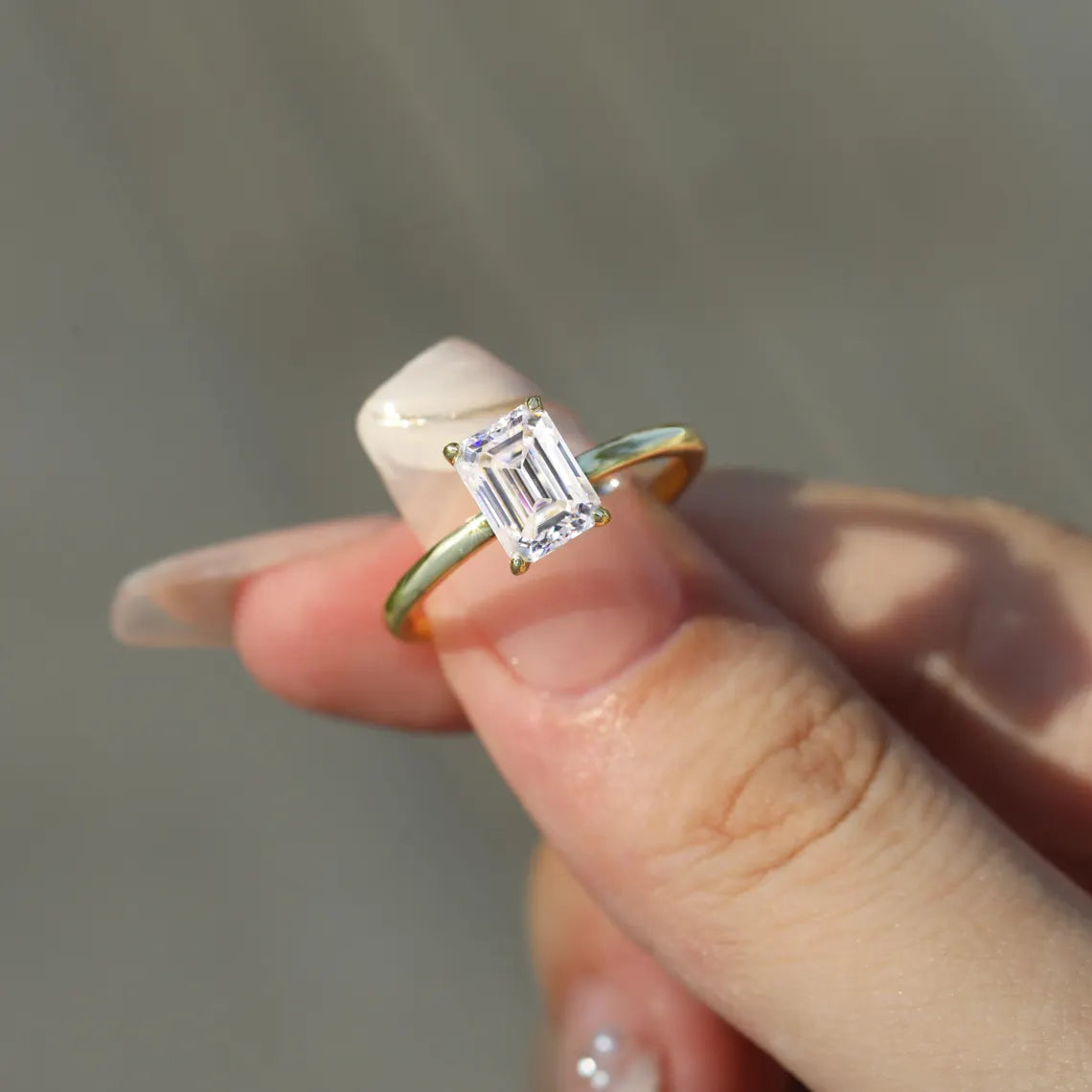 1.0CT Emerald Cut Daimond Solitaire Moissanite Engagement Ring