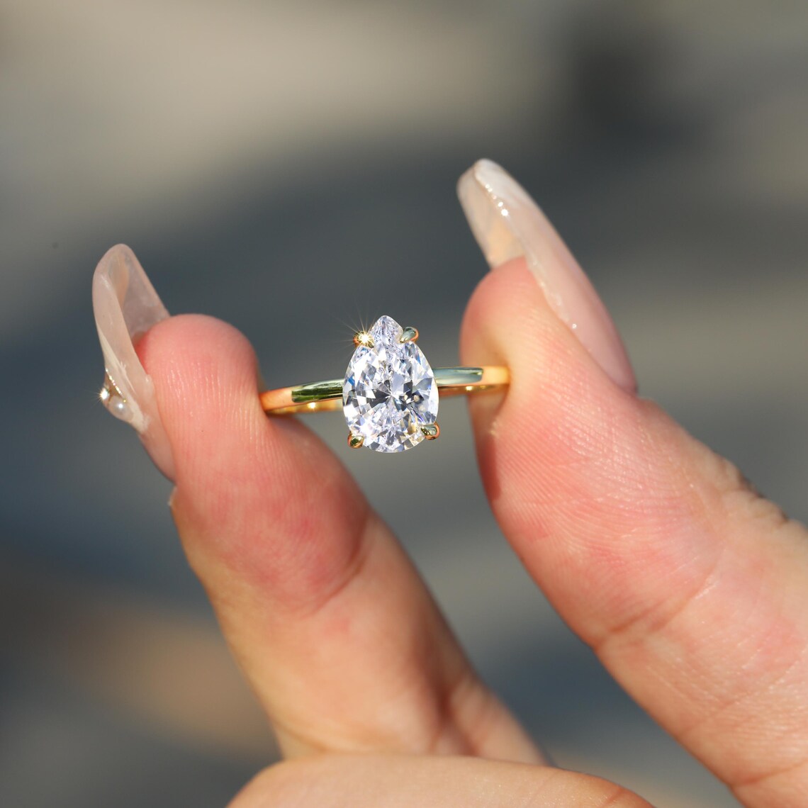 1.0CT Pear Cut Daimond Solitaire Moissanite Engagement Ring
