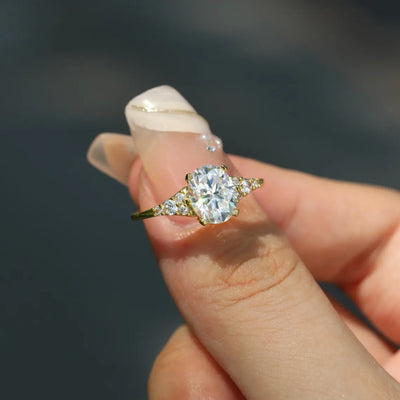 1.0 CT Oval Cut Daimond Cluster Setting Moissanite Engagement Ring