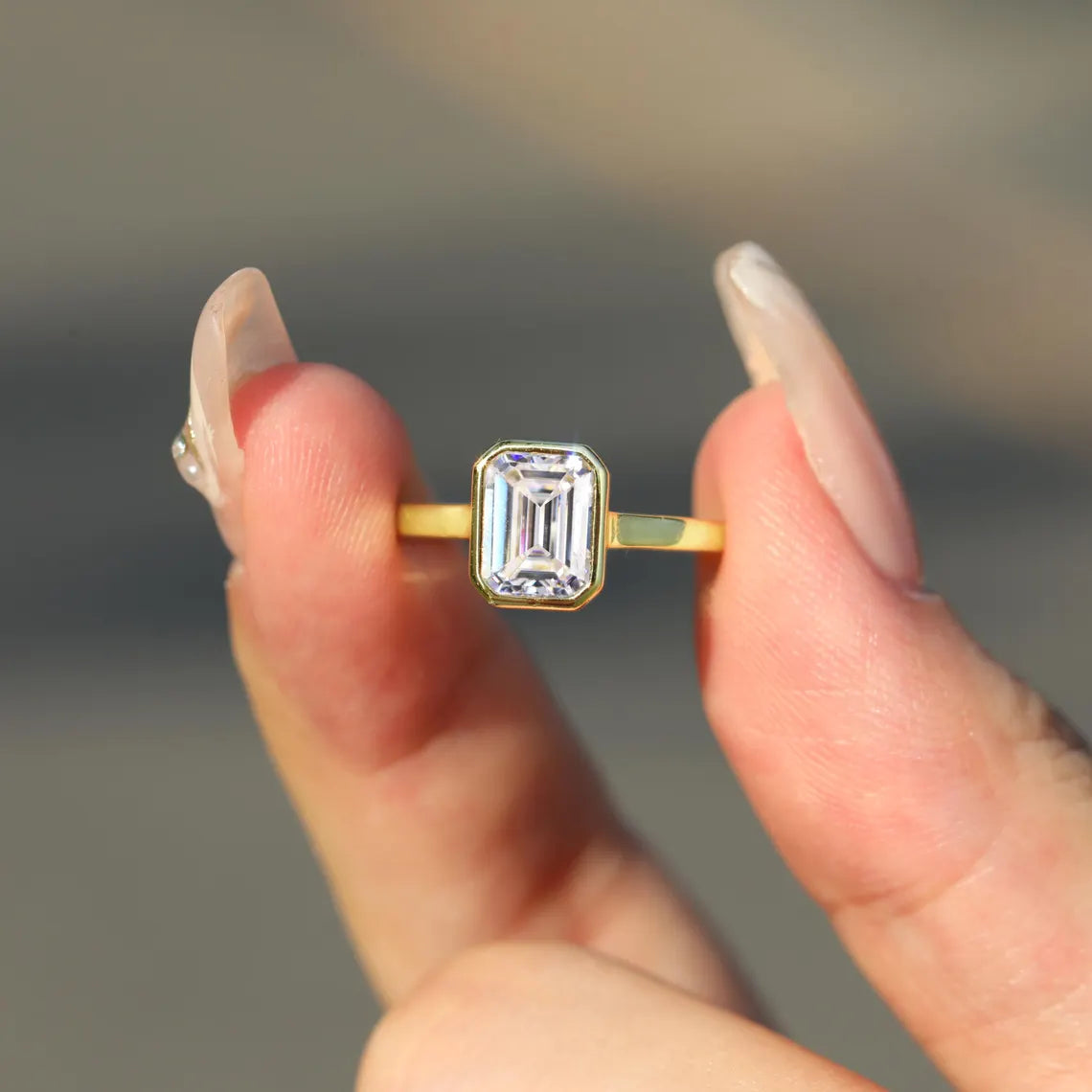 1.0CT Emerald Cut Daimond Solitaire Moissanite Engagement Ring
