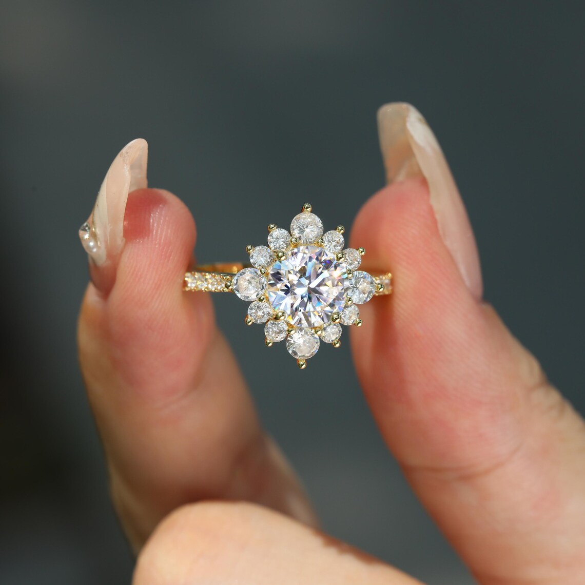 2.0 CT Round Cut Floral Halo Diamond Moissanite Engagement Ring