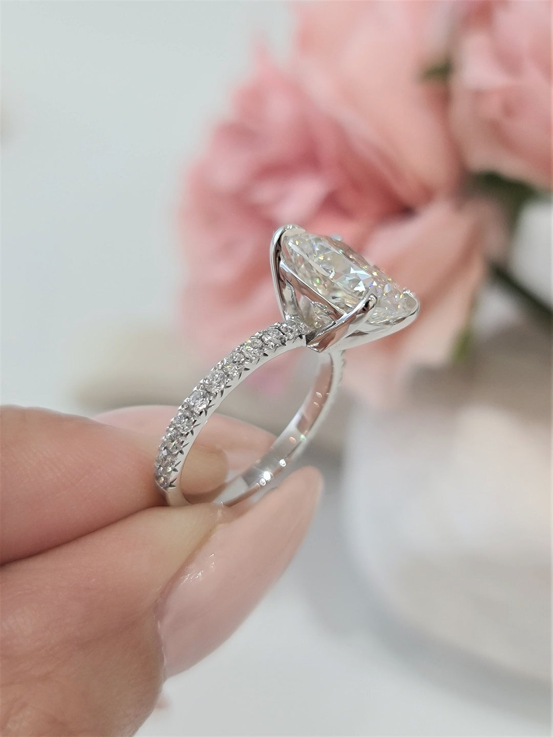2.0 CT-4.0 CT Cushion Pave Setting Lab Grown Diamond Engagement Ring