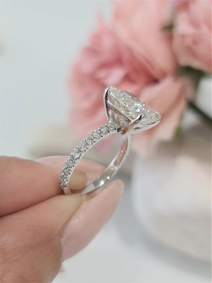 2.0 CT-4.0 CT Cushion Pave Setting Lab Grown Diamond Engagement Ring