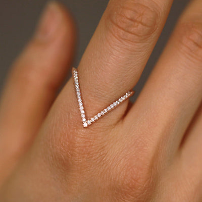 0-15ct-round-v-shaped-moissanite-diamond-wedding-band-with-matching-v-ball-shaped-band