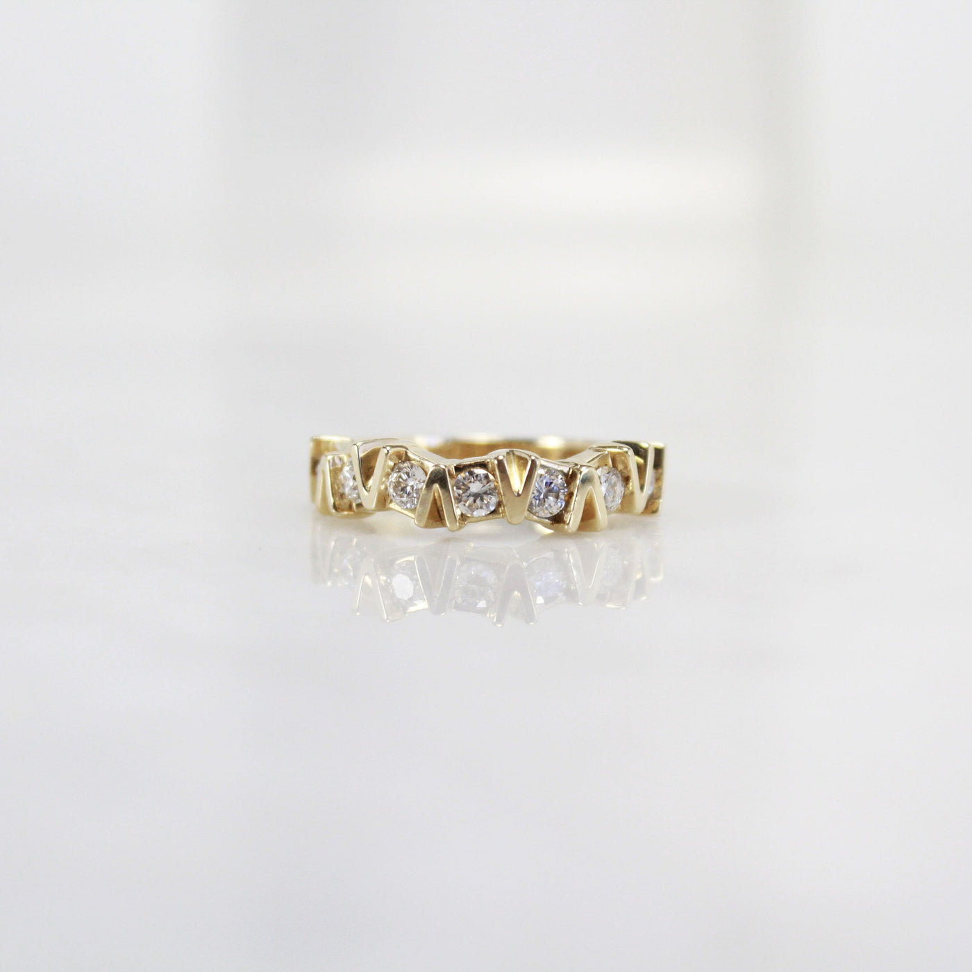 Round Cut Unique Diamond Wedding Band for Her