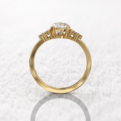 1.0 CT Oval Cut Moissanite Cluster Engagement Ring