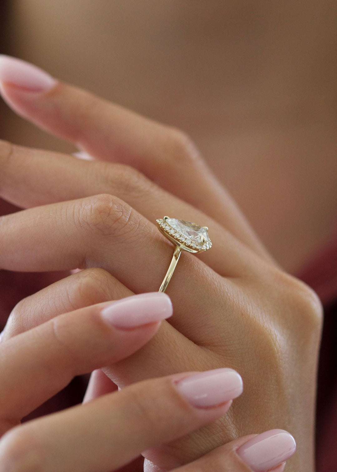 1.0-3.0 CT Pear Diamond Engagement Ring With Halo Setting