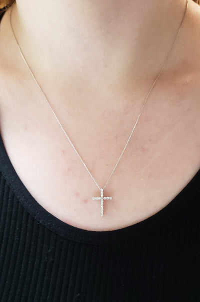 4TCW Cross Moissanite Diamond Necklace for Women