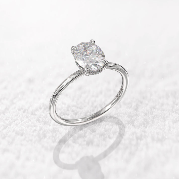 1.0 CT Oval Cut Moissanite Solitaire Diamond Engagement Ring