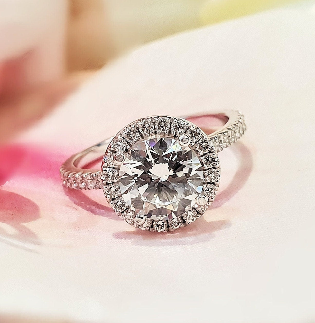 1.0-3.0 CT Round Cut Halo Lab Grown Diamond Engagement Ring